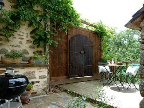 Le Studio Entraygues-sur-Truyere Luaran gambar